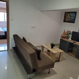 Palm Sea 17 , Larnaca Cypr